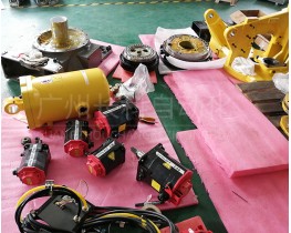 發(fā)那科機器人R-2000iC本體拆機件銷售：電機、減速器、平衡缸……